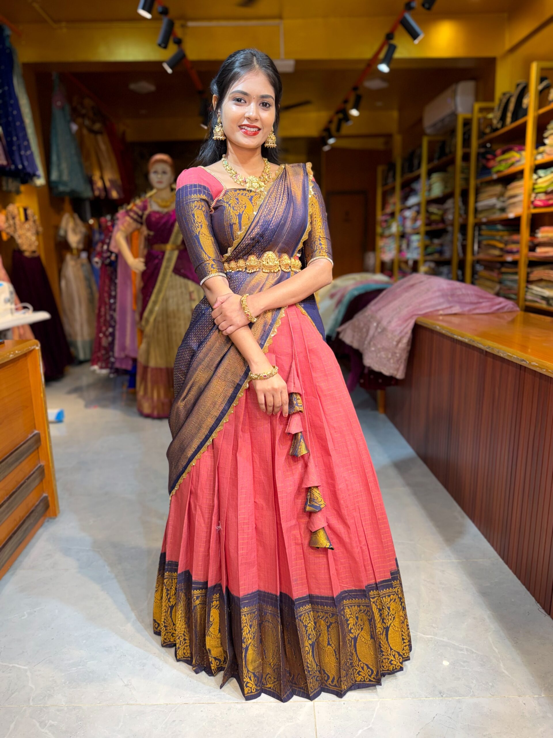 MANOHARI SUNGUDI - NAVY - Image 3