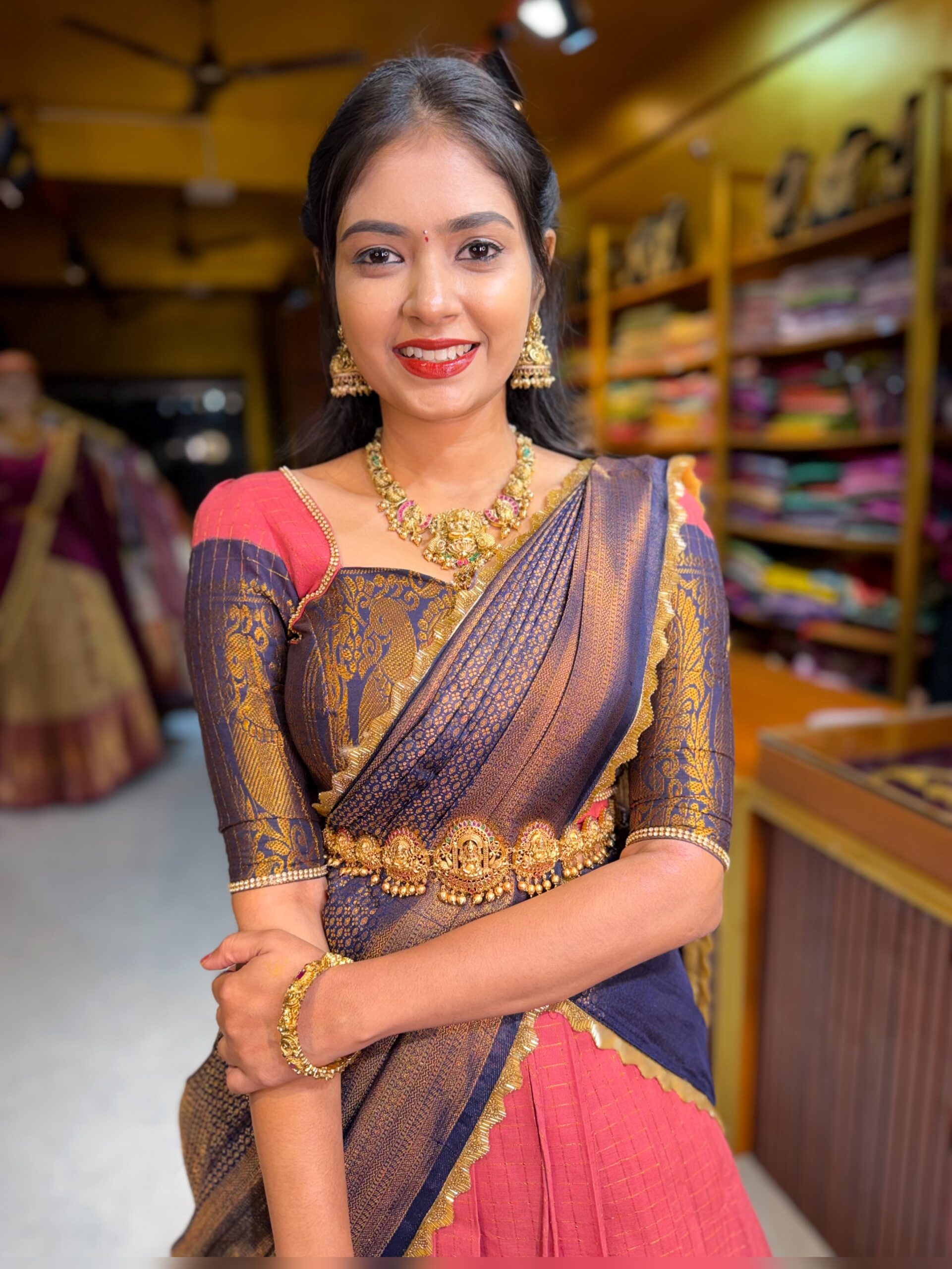 MANOHARI SUNGUDI - NAVY - Image 2